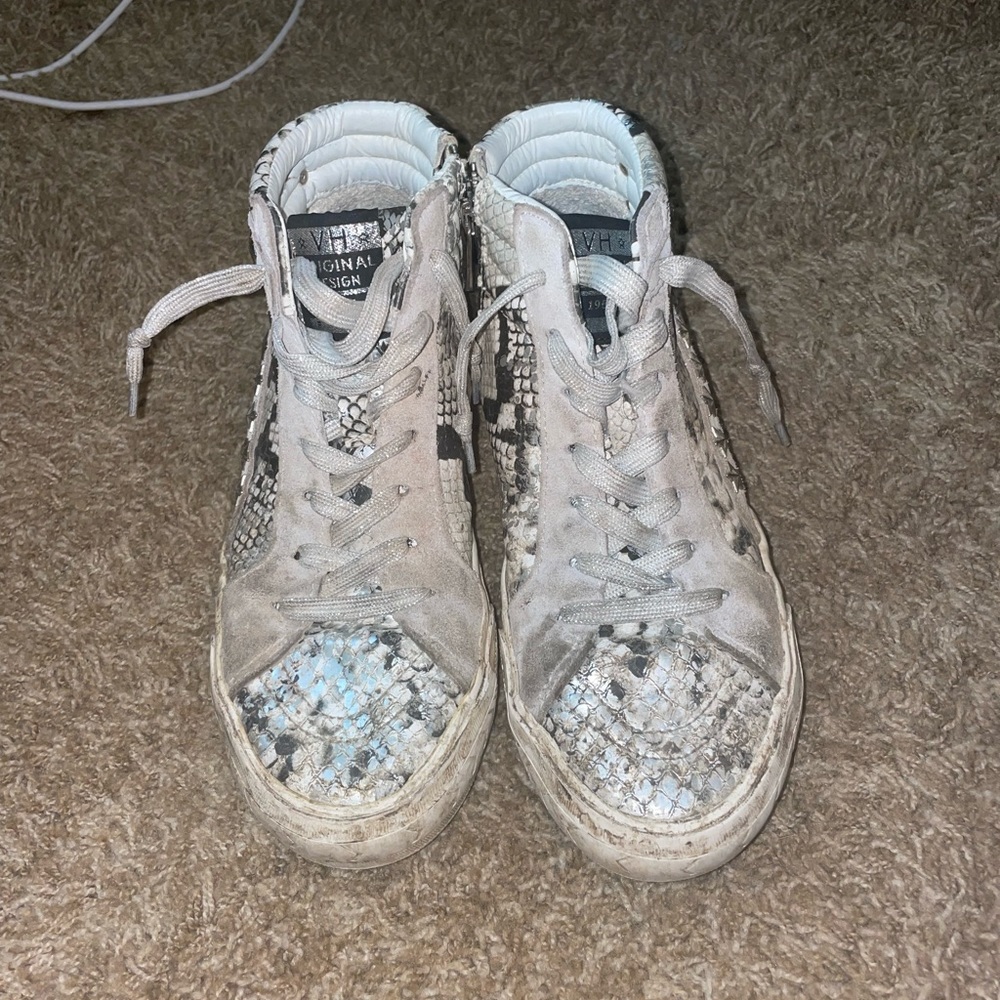 Vintage Havana Silver Snake print sneakers